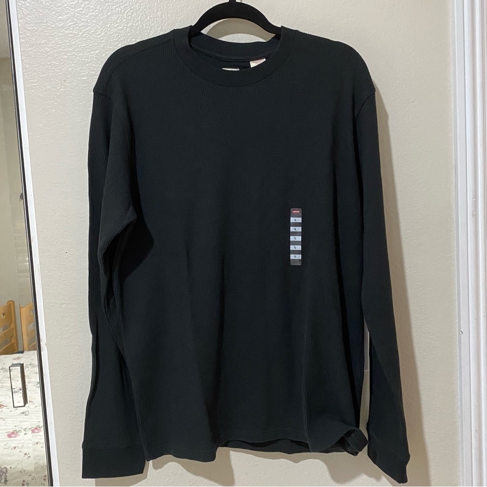 Levi’s long sleeve thermal